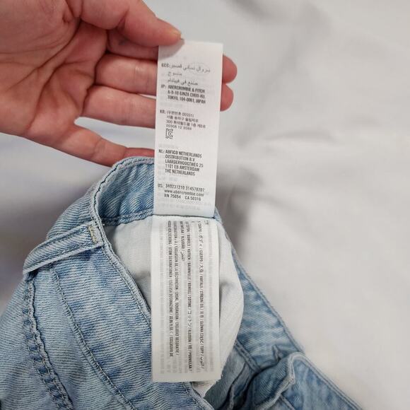 Hollister Ultra High Rise Mom Shorts Size 33 Denim Jean Cut Off Cotton - Picture 7 of 7